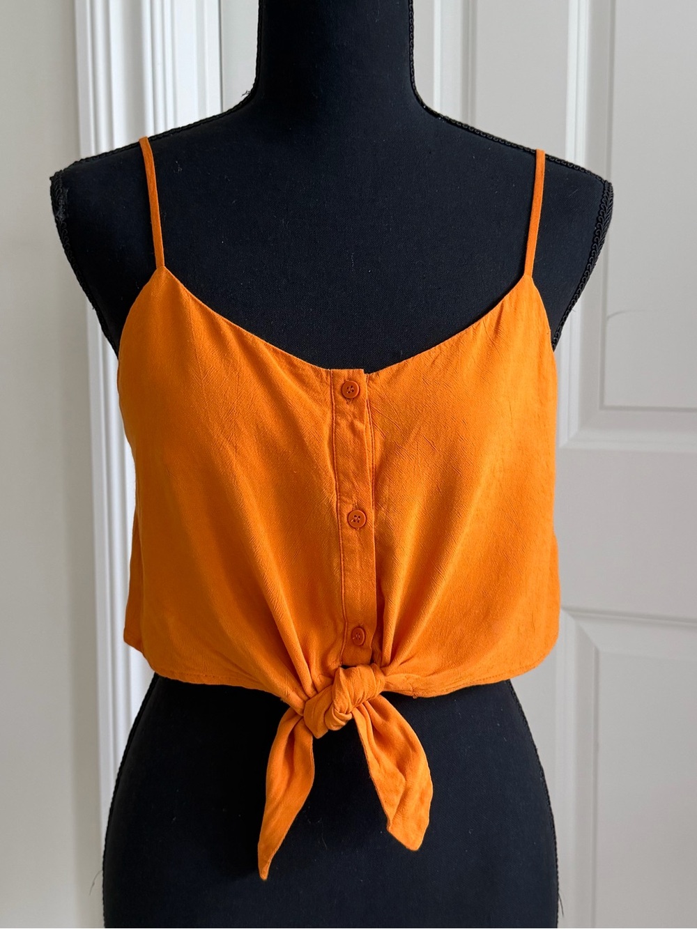 Topshop Button-Down Tie-Front Crop Tank in Orange, size US 6